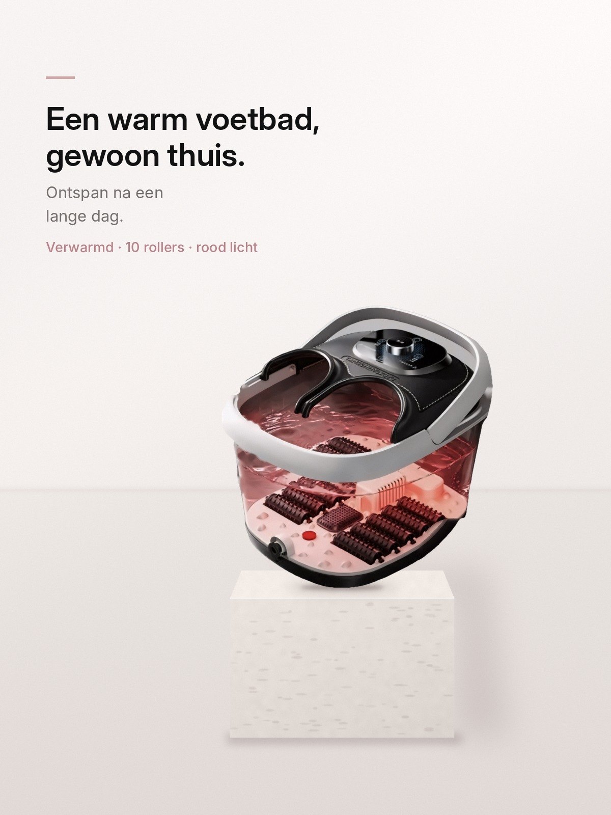 FootSpa op een stenen sokkel